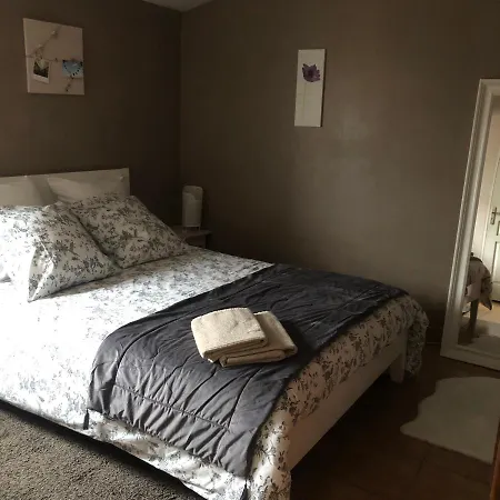 Privatunterkunft Maison Calme Et Agreable *